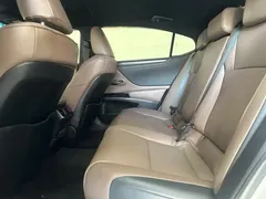 2022 Lexus ES 200 Luxury, белый — фото 12