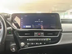 2022 Lexus ES 200 Luxury, белый — фото 15