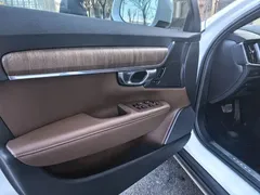 2023 Volvo V90 Cross Country B5 AWD, белый — фото 12