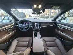 2023 Volvo V90 Cross Country B5 AWD, белый — фото 16