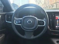 2023 Volvo V90 Cross Country B5 AWD, белый — фото 18
