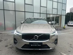 2023 Volvo XC60 B5 4WD Zhiyi Luxury — фото 2