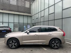 2023 Volvo XC60 B5 4WD Zhiyi Luxury — фото 5