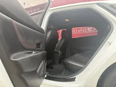 2021 Hyundai Elantra 240TGDi DCT LUX Premium, белый — фото 6