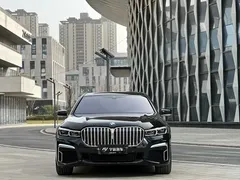 2021 BMW 7 Series 730Li M, чёрный — фото 2