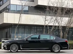 2021 BMW 7 Series 730Li M, чёрный — фото 3