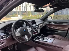 2021 BMW 7 Series 730Li M, чёрный — фото 4