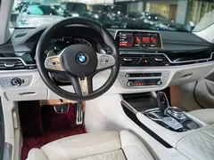 2019 BMW 7 Series 750Li xDrive V8 M Sport Package — фото 2