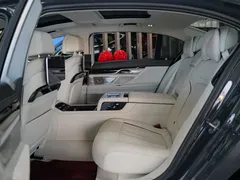 2019 BMW 7 Series 750Li xDrive V8 M Sport Package — фото 3
