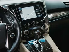 2020 Toyota Vellfire Hybrid 2.5L HV Premium, чёрный — фото 10