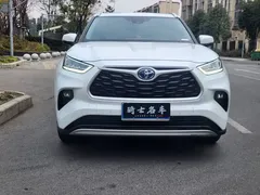 2023 Toyota Highlander 2.5L Smart Hybrid 4WD Premium 7, белый — фото 2