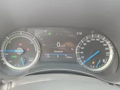 2023 Toyota Highlander 2.5L Smart Hybrid 4WD Premium 7, белый — фото 12