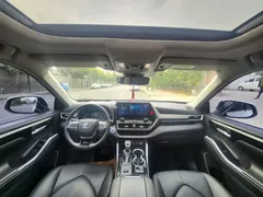 2023 Toyota Highlander 2.5L Smart Hybrid 4WD Premium 7, белый — фото 17