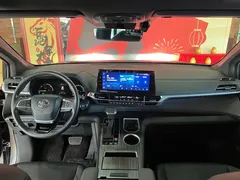 2021 Toyota Sienna 2.5L Hybrid Premium — фото 8