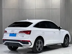 2022 Audi Q5L Sportback 40 TFSI, белый — фото 5