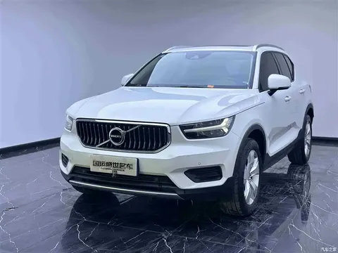 2022 Volvo XC40 T4 4WD Zhixing Fashion