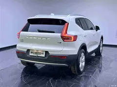2022 Volvo XC40 T4 4WD Zhixing Fashion, белый — фото 4