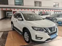 2022 Nissan X-Trail 2.0L 2WD Premium, белый — фото 3