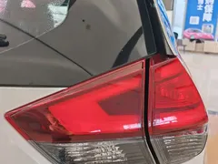 2022 Nissan X-Trail 2.0L 2WD Premium, белый — фото 31