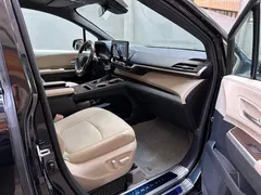 2023 Toyota Granvia 2.5L Hybrid Luxury, чёрный — фото 8