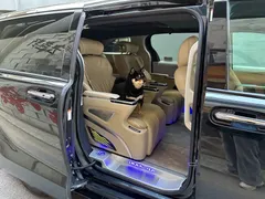 2023 Toyota Granvia 2.5L Hybrid Luxury, чёрный — фото 9