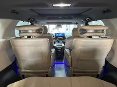 2023 Toyota Granvia 2.5L Hybrid Luxury, чёрный — фото 16