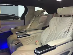 2023 Toyota Granvia 2.5L Hybrid Luxury, чёрный — фото 18