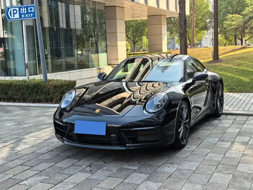 2019 Porsche 911 Carrera 4S 3.0T