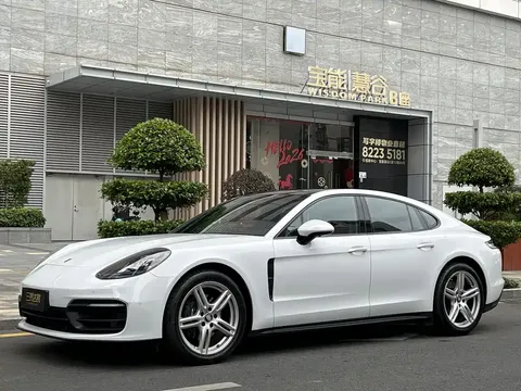 2023 Porsche Panamera 2.9T