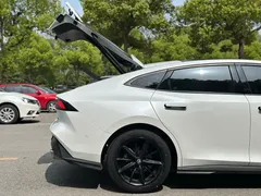 2022 Changan UNI-V 1.5T, белый — фото 17