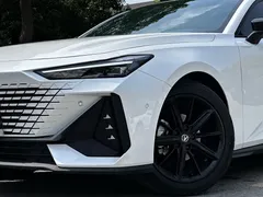 2022 Changan UNI-V 1.5T, белый — фото 20