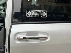 2023 Toyota Sienna 2.5L Hybrid Luxury, белый — фото 6