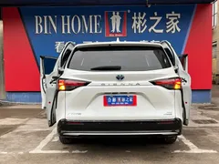 2023 Toyota Sienna 2.5L Hybrid Luxury, белый — фото 8