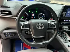2023 Toyota Sienna 2.5L Hybrid Luxury, белый — фото 20