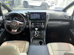 2020 Lexus LM 300h, чёрный — фото 12