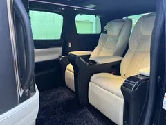 2020 Lexus LM 300h, чёрный — фото 13