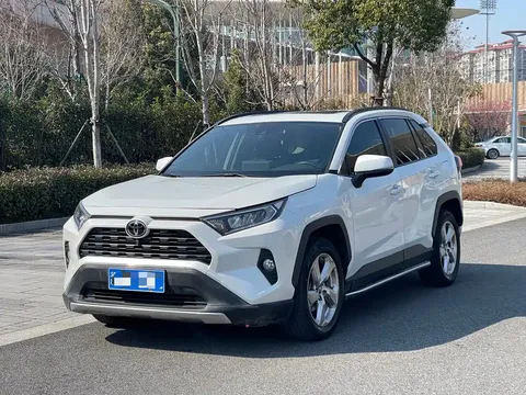 2021 Toyota RAV4 2.0L CVT 4WD Fashion