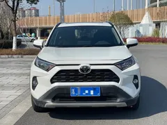 2021 Toyota RAV4 2.0L CVT 4WD Fashion, белый — фото 2