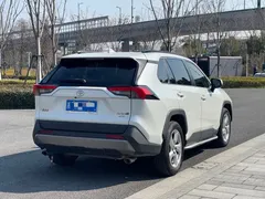 2021 Toyota RAV4 2.0L CVT 4WD Fashion, белый — фото 6