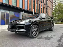 2022 Porsche Cayenne 3.0T Platinum, чёрный — фото 1
