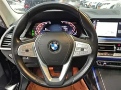 2022 BMW X7 xDrive40i, чёрный — фото 11