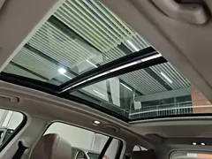 2022 BMW X7 xDrive40i, чёрный — фото 18