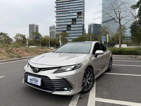 Toyota Camry 2021