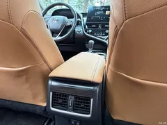 2021 Toyota Camry 2.5G Luxury — фото 13