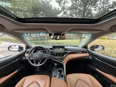 2021 Toyota Camry 2.5G Luxury — фото 16