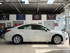 2020 Subaru Legacy modified 2.5i AWD Fashion, белый — фото 4
