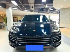 2023 Porsche Cayenne E-Hybrid 2.0T PHEV, чёрный — фото 3