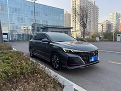 2023 Changan Eado PLUS 1.4T GDI DCT Premium — фото 3