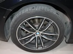 2022 BMW 5 Series 525Li M Sport Package, чёрный — фото 8