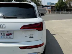 2021 Audi Q5L 40 TFSI, белый — фото 16
